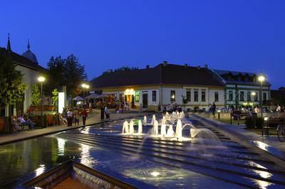 Gyula, Kossuth tér-stock-foto