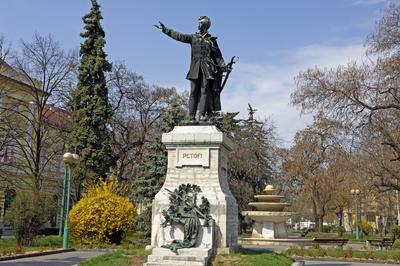 Kiskunfélegyháza, Petőfi-szobor-stock-foto