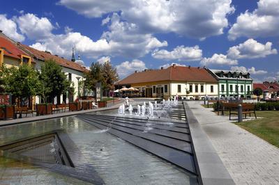 Gyula, Kossuth tér-stock-foto