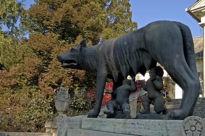 Szarvas, a Capitoliumi farkas szobor másolata-stock-foto