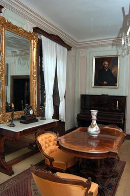 Gyula, Ladics ház-stock-foto