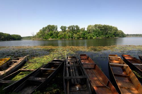 A Holt-Tisza partja Mártélyon-stock-foto