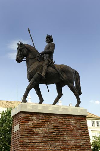 Szeged, IV. Béla lovas szobra-stock-foto