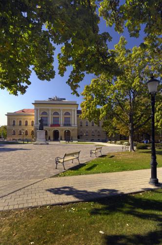 Szentes, Megyeháza Konferencia és Kulturális Központ-stock-foto