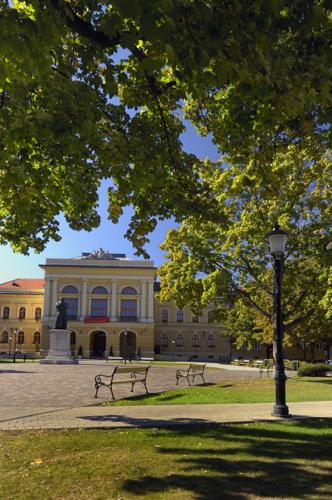 Szentes, Megyeháza Konferencia és Kulturális Központ-stock-foto