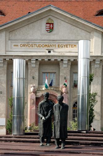 Debrecen, Professzorok szoborkompozíció-stock-photo