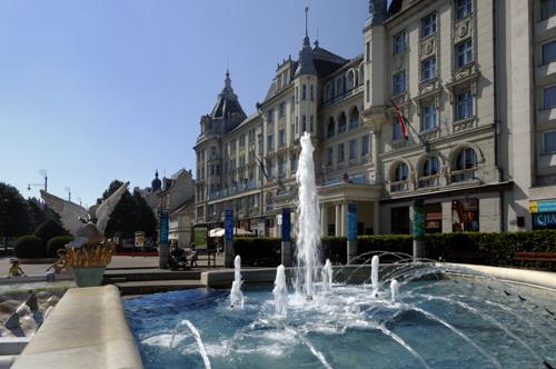 Debrecen, Grand Hotel Aranybika-stock-foto