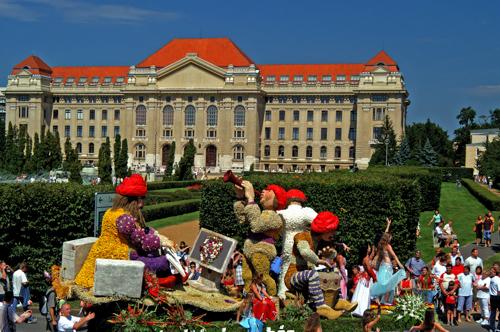 Virágkarnevál Debrecenben-stock-foto