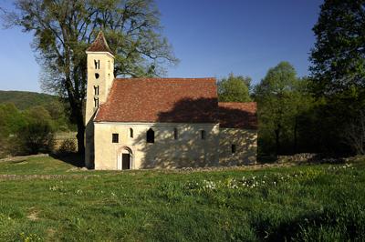 Mánfa, Árpád-kori Sarlós Boldogasszony templom-stock-foto