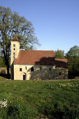 Mánfa, Árpád-kori Sarlós Boldogasszony templom-stock-foto