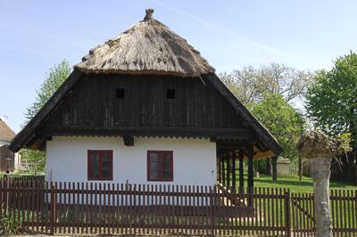 Tájház (Talpasház) Nagydobszán-stock-photo