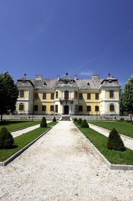 Mór, Lamberg-kastély-stock-foto