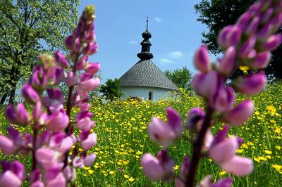 Kissikátor, Római katolikus körtemplom-stock-foto