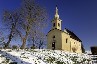 Tarnaszentmária, Római katolikus templom-stock-foto