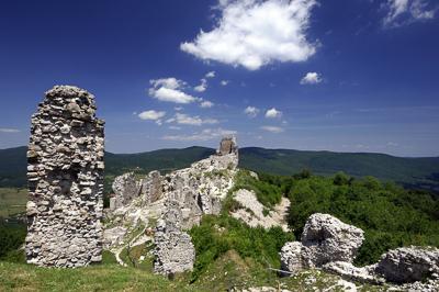 A Regéci vár romjai-stock-foto