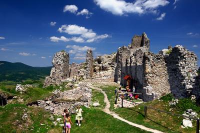 A Regéci vár romjai-stock-foto