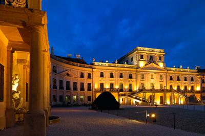 Fertőd, az Esterházy-kastély és parkja-stock-photo