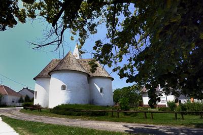 Rábaszentmiklós, Szent Miklós körkápolna-stock-foto