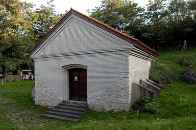 Mithras-szentély Fertőrákos határában-stock-foto
