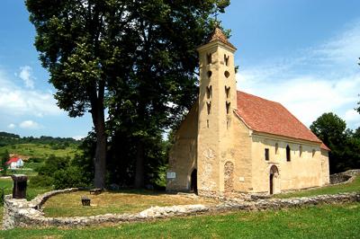Mánfa, Árpád-kori Sarlós Boldogasszony templom-stock-foto