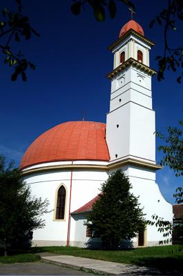 Palkonya, katolikus templom (kupolás körtemplom)-stock-foto