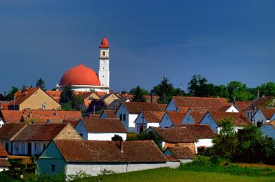 Palkonya, a kupolás körtemplom és a pincefalu-stock-foto