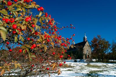 A Három-falu temploma a Mátrában-stock-foto