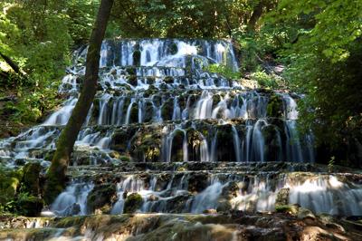 A Fátyol-vízesés a Szalajka-völgyben-stock-foto
