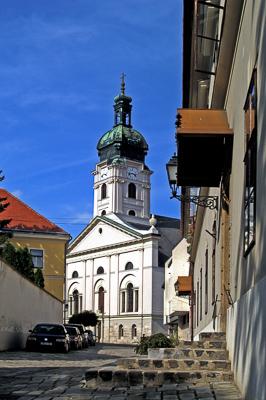 A győri bazilika (Nagyboldogasszony-székesegyház) látképe-stock-photo
