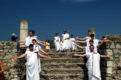 Tác, Flóra istennő ünnepe a Gorsium Régészeti Parkban-stock-foto