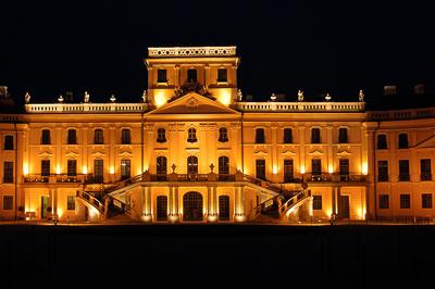 Fertőd, az Esterházy-kastély és parkja-stock-photo