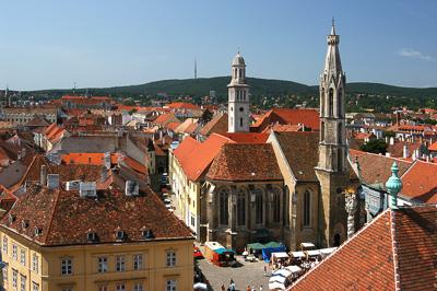 Sopron műemlékekben gazdag belvárosa-stock-foto