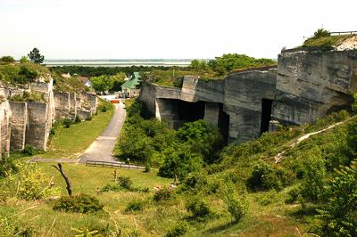 Fertőrákosi Kőfejtő és Barlangszínház-stock-foto