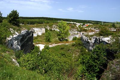Fertőrákosi Kőfejtő és Barlangszínház-stock-foto
