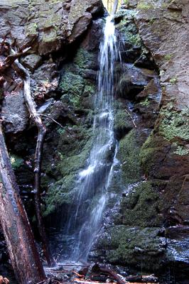 Az Ilona-völgyi vízesés Parád határában-stock-foto
