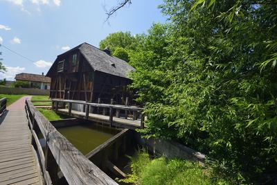A 18. században épült túristvándi vízimalom ma is mûködõ ipartörténeti mûemlék-stock-foto