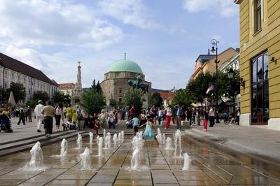 Pécs - Széchenyi tér-stock-foto