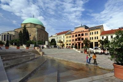 Pécs - Széchenyi tér-stock-foto