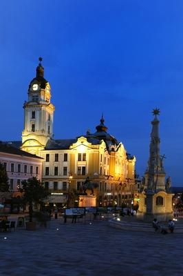 Pécs - Városháza-stock-photo