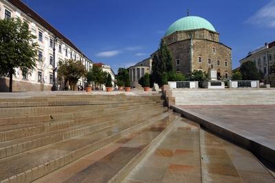 Pécs, Széchenyi tér - Dzsámi-stock-foto