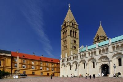 Pécs - Püspöki palota-stock-foto