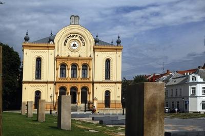 Pécsi zsinagóga-stock-foto