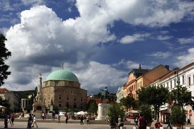 Pécs - Széchenyi tér-stock-foto