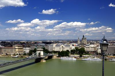 Budapesti panoráma a Dunával-stock-photo