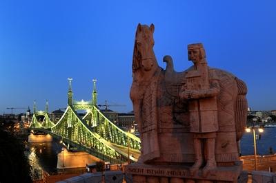 Budapest, Szent István király szobra-stock-foto