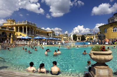 Budapest - Széchenyi gyógyfürdő-stock-foto