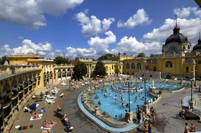 Budapest - Széchenyi gyógyfürdő-stock-foto