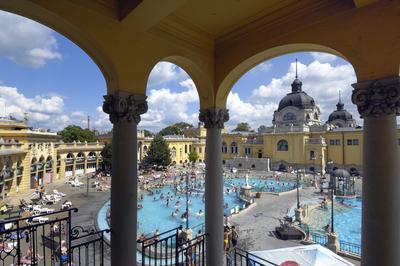 Budapest - Széchenyi gyógyfürdő-stock-foto