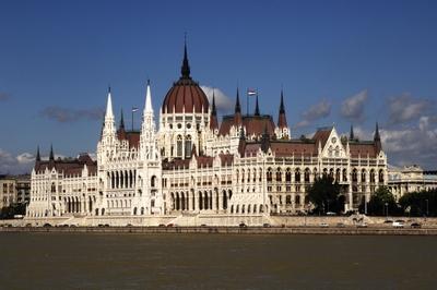 Budapest, az Országház (Parlament)-stock-foto