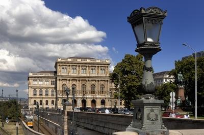 Budapest, a Magyar Tudományos Akadémia épülete-stock-foto
